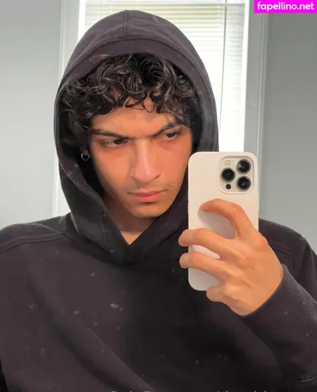 Dumbbtonyy OnlyFans Thumbnail #2O7faBO1LR