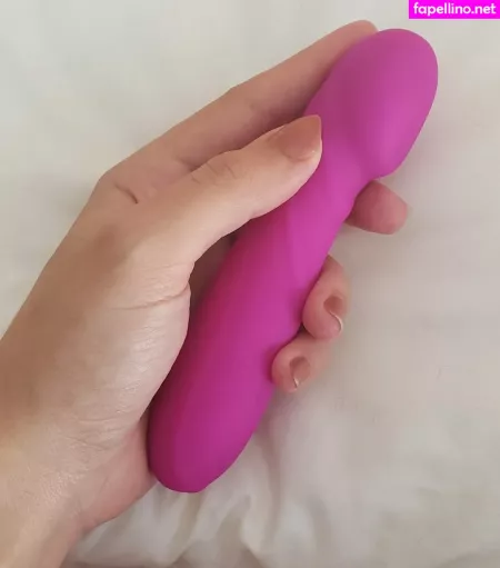 Dumbeddowndinosaur OnlyFans Thumbnail #0VN9RFSqok