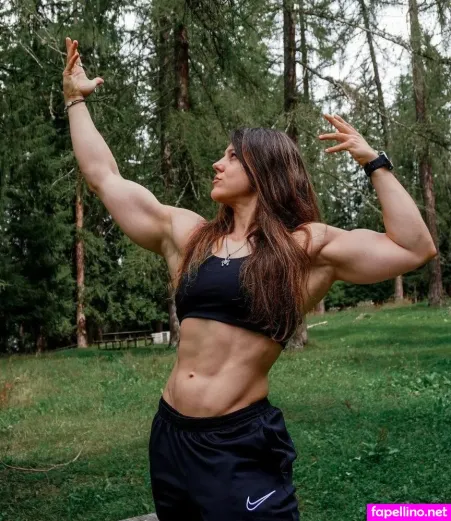 Dunja Bitar OnlyFans Thumbnail #UbP49VxgmG