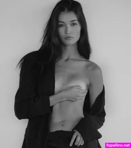 Dunya Navabi OnlyFans Thumbnail #oUBECEq5PU