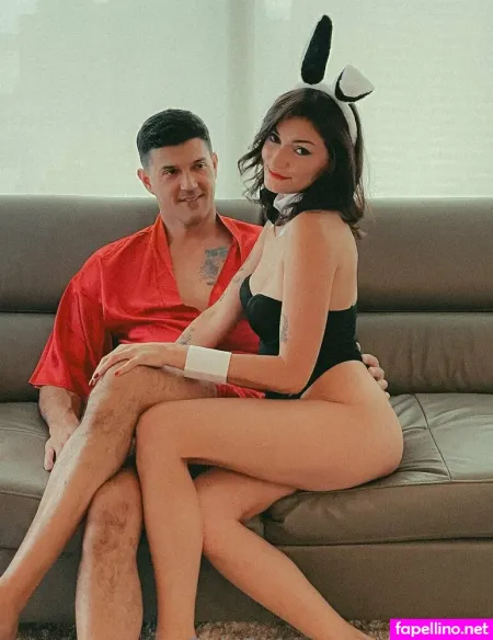 Duo Erotic OnlyFans Thumbnail #9RCIgwliwj