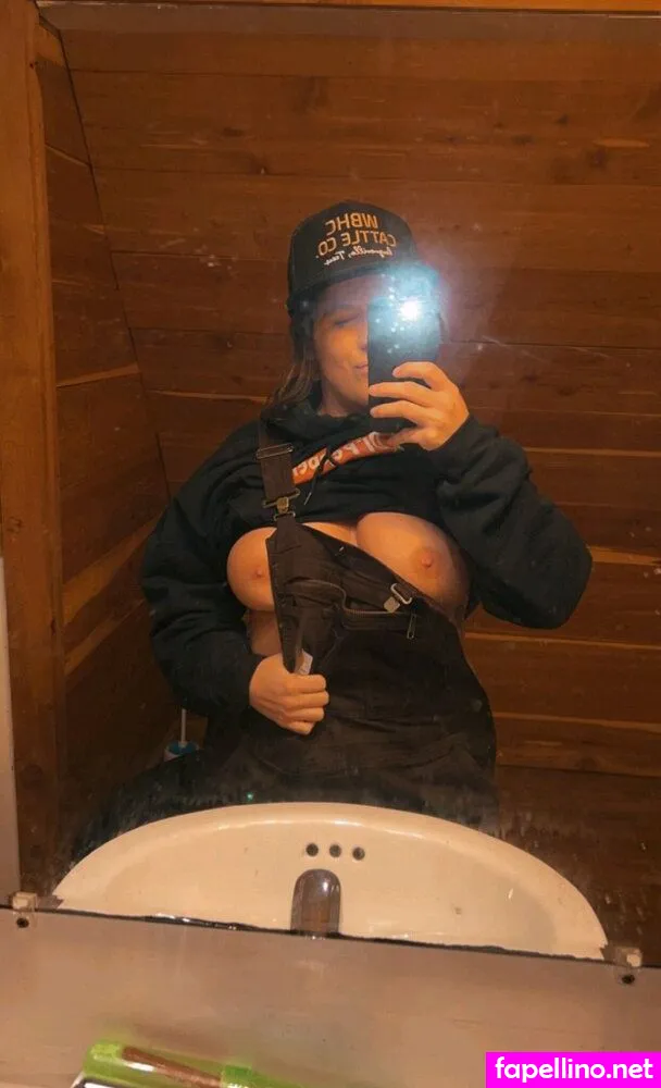 duramaxprincessss, duramaxqueen21x Nude Leaked OnlyFans Photo #4e370qDWBT