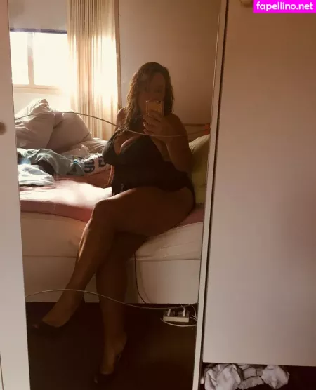 Dutchcurvesinheels OnlyFans Thumbnail #G1LHKVLjI2