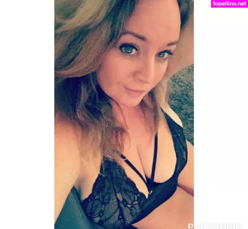 Dutchcurvesinheels OnlyFans Thumbnail #cvFvQqpnUK