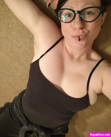 Dutchessofsalty OnlyFans Thumbnail #0A34YYK9F2