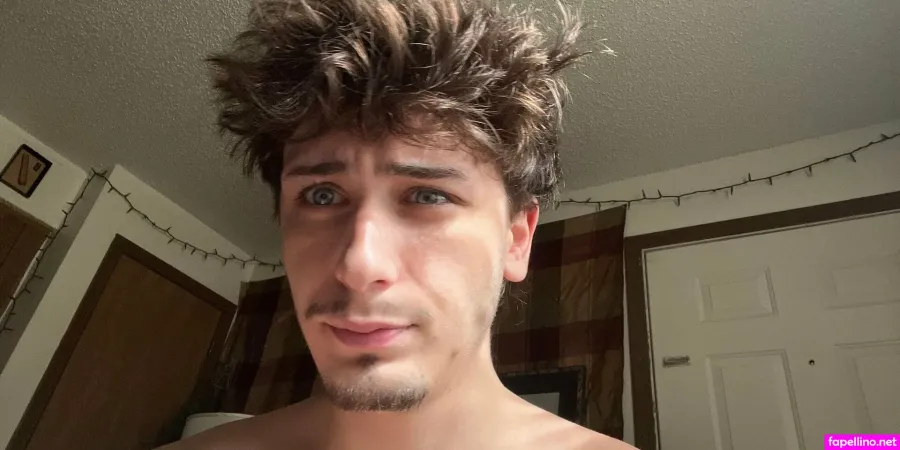 Dylandaniel69 OnlyFans Thumbnail #ffxpKpKKj6