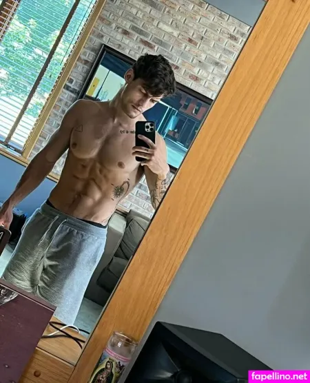 Dylangeick Main Profile Photo