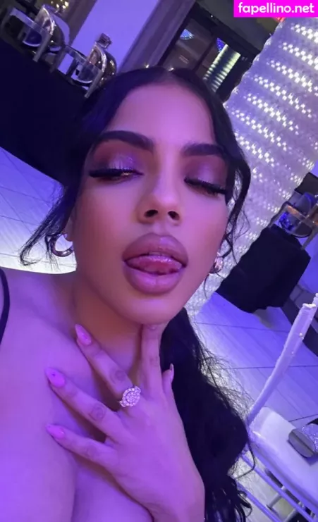 E Dot OnlyFans Thumbnail #AqUVswQKqh