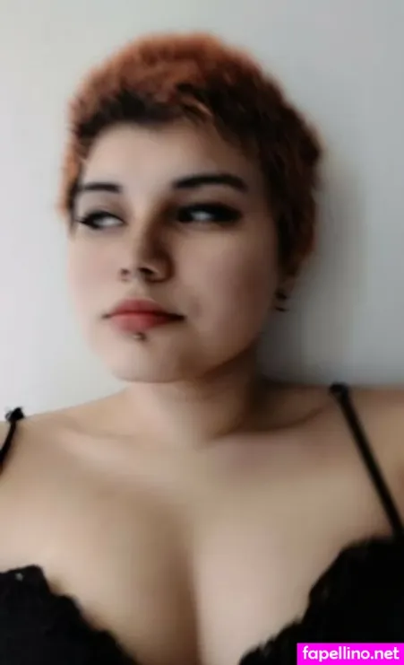 E E19 OnlyFans Thumbnail #RsCLhxf0YN