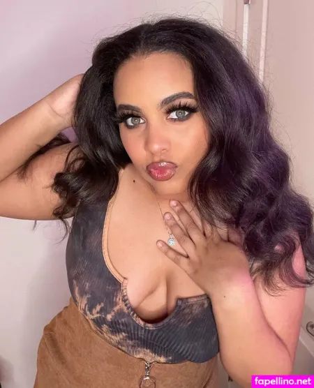 E Girlfriend OnlyFans Thumbnail #Z5ez4cp5qB