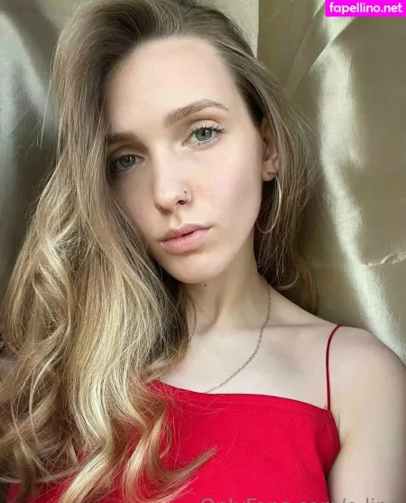 E Lina OnlyFans Thumbnail #qIMS5sYBxZ