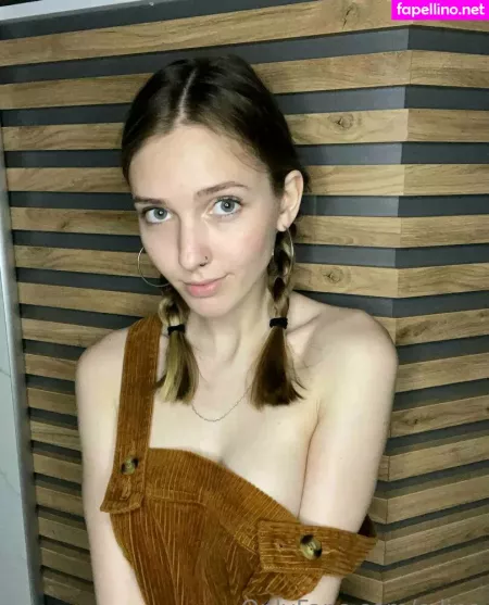E Lina OnlyFans Thumbnail #wIVQqn3lHj