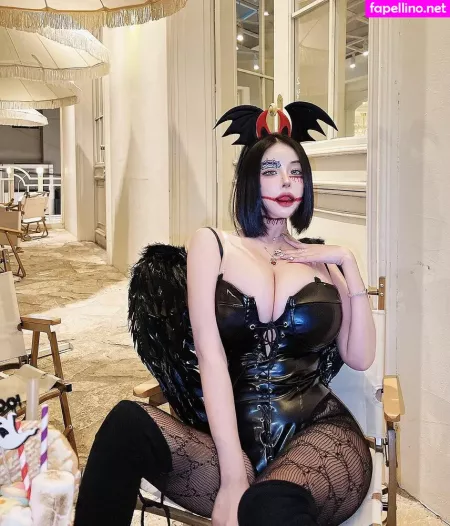 E Luda Glamorous OnlyFans Thumbnail #EeIjHdrdAY