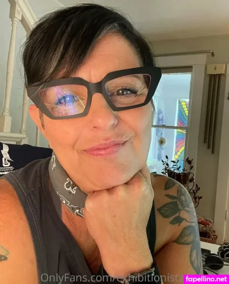 Eahxox OnlyFans Thumbnail #IY3dkEMpst