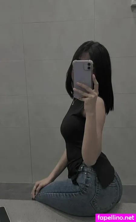 Eaint Hmu Paing Eainthmupaing01 OnlyFans Thumbnail #LFeHNQrJKV