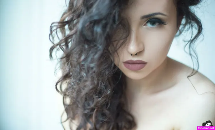 Earendil OnlyFans Thumbnail #VpLrkIqfBA