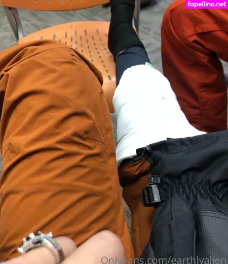 Earthlyalien OnlyFans Thumbnail #qpXlsyFeeG