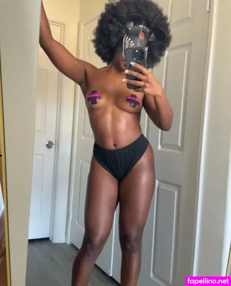 Ebonybutts Main Profile Photo