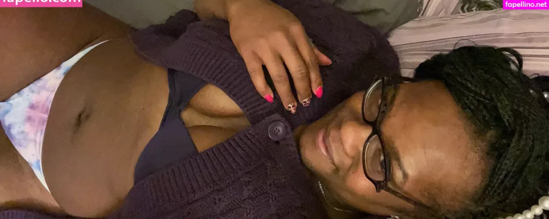 Ebonyglutes01 OnlyFans Thumbnail #IqwZKUlelt