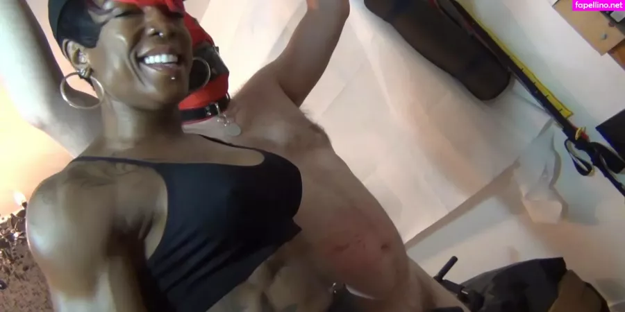 Ebonykiana OnlyFans Thumbnail #HHCo0CU8W8