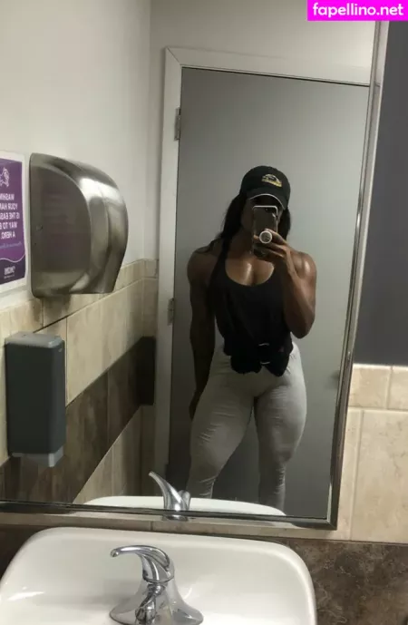 Ebonymuscle OnlyFans Thumbnail #MuwgVGgUhx