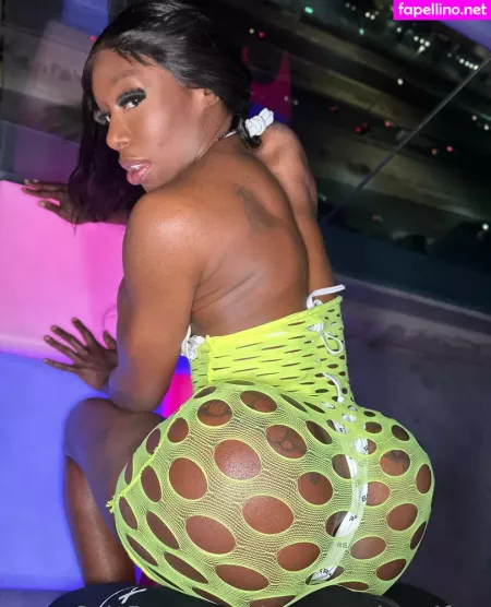 Ebonymystique4free OnlyFans Thumbnail #SpcMimgNAS