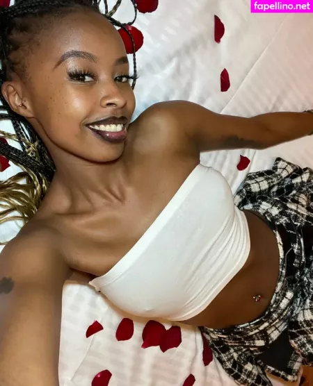 Ebonynaomii OnlyFans Thumbnail #8wCFAlWdiC