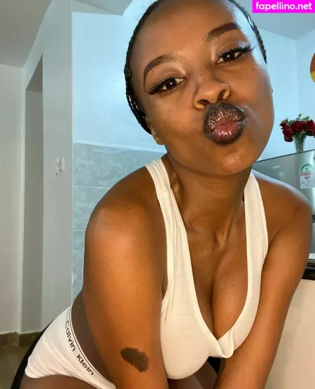 Ebonynaomii OnlyFans Thumbnail #oQI1UfbItz
