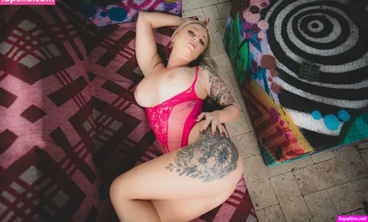 Ebunnzvip 2 OnlyFans Thumbnail #FFEeeFD5ND