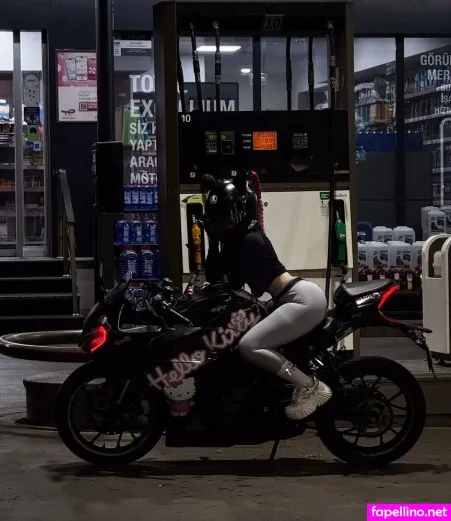 Eceisues OnlyFans Thumbnail #YgKPXEWbYN