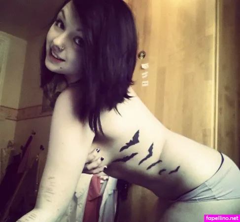 Echo Ris OnlyFans Thumbnail #KQ6CLwWEu9