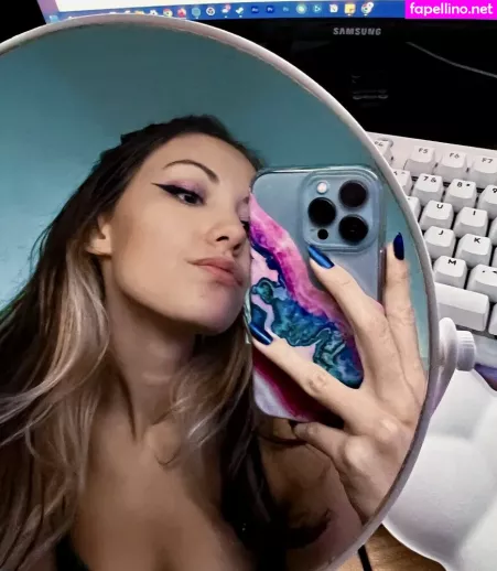 Echochlo OnlyFans Thumbnail #dHMMz0rY5T