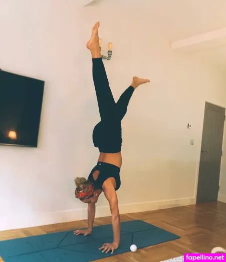 Echolikesyoga 1 OnlyFans Thumbnail #5qA6N2dFqO
