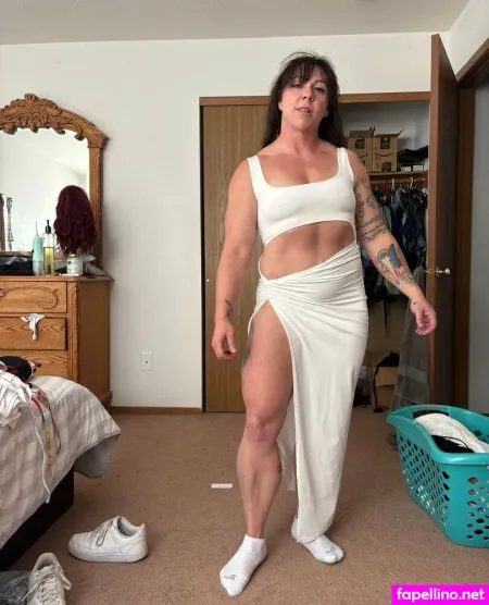 Eckobelleflexesfree OnlyFans Thumbnail #4YEeNLked2