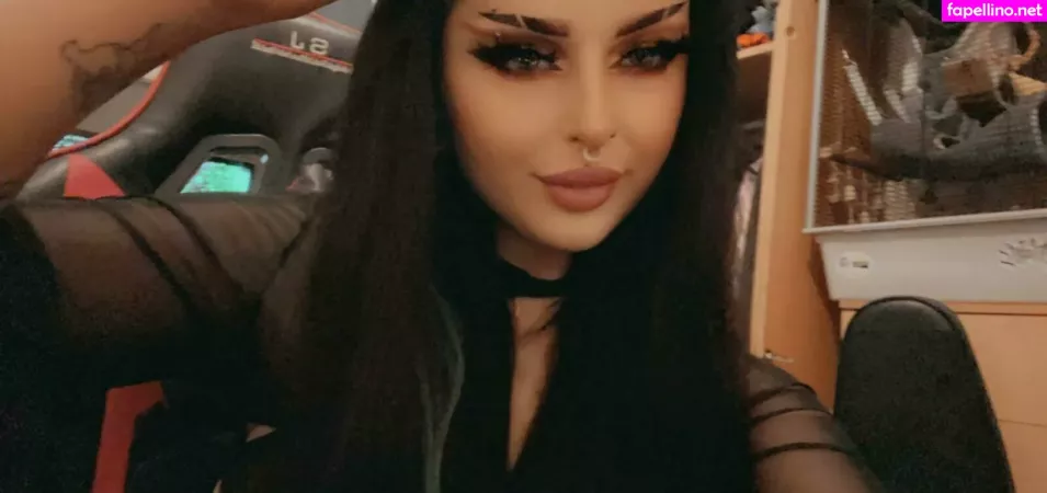 Edenivyxo OnlyFans Thumbnail #m6Co0Dz2LZ