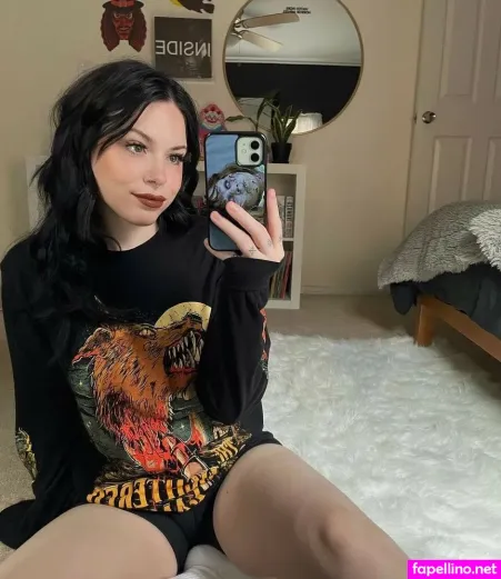 Edgarallanxhoe OnlyFans Thumbnail #ZrRUd9Ym2D