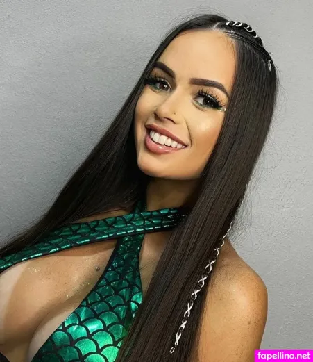 Eduarda Wolker OnlyFans Thumbnail #Rk0ccAx2gd