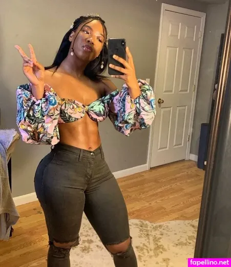 Edwina Wehjla OnlyFans Thumbnail #H4bSDxKGch