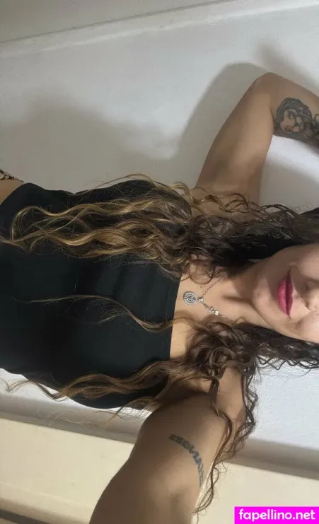 Eeemilys22 OnlyFans Thumbnail #GZU1Dc3iUY