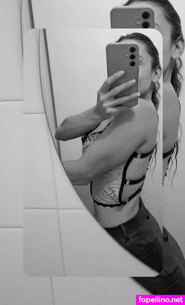 e.mily_22, eeemilys22 Nude Leaked OnlyFans Photo #IKTi9q2hZe