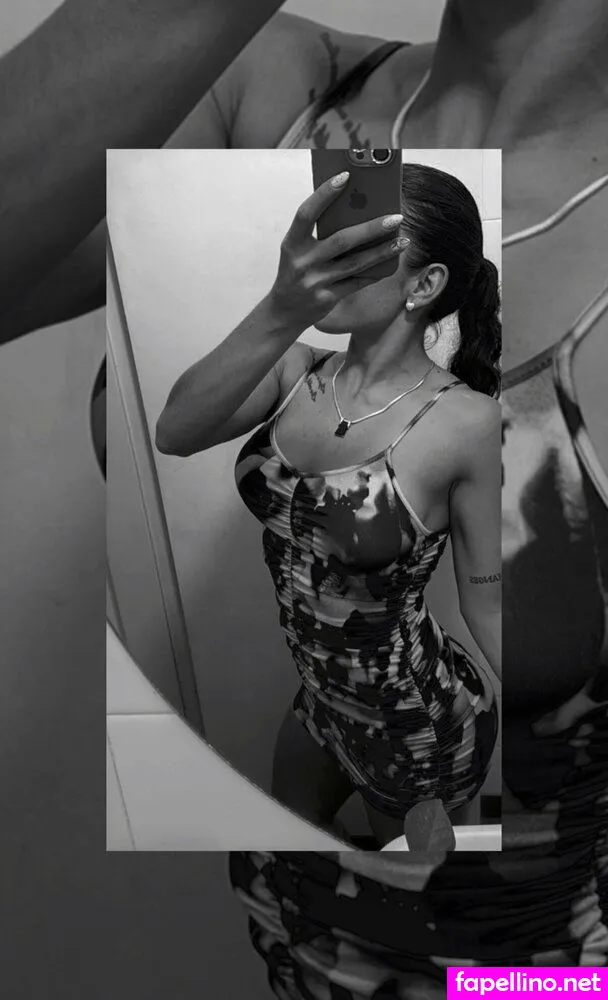 e.mily_22, eeemilys22 Nude Leaked OnlyFans Photo #t0lmD5YkXV