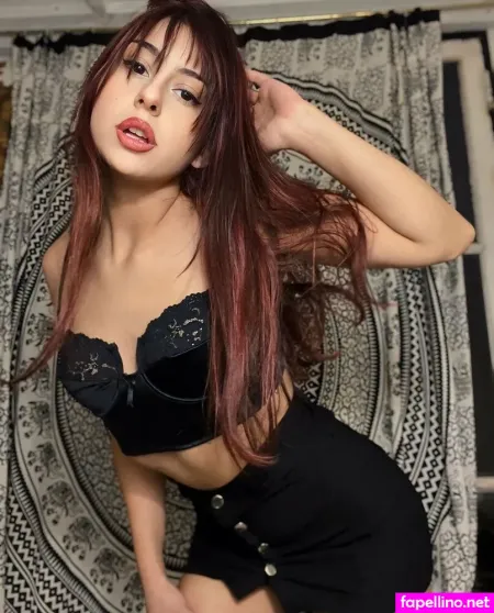 Eelizabeeth OnlyFans Thumbnail #O8sDd9GQKz