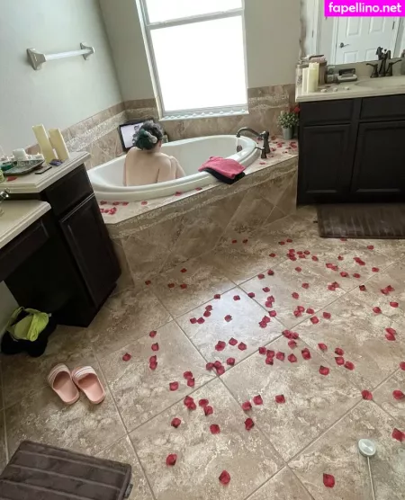 Eeveebeevip OnlyFans Thumbnail #LLXZlTD2Iq