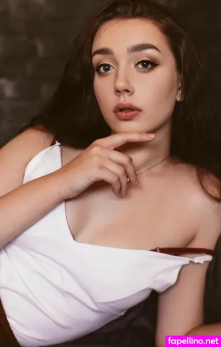 Effie Balconii OnlyFans Thumbnail #cvMSu0vDKi