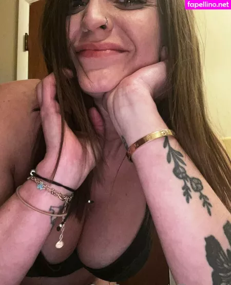 Effiesworld OnlyFans Thumbnail #zwQuWHAwt5