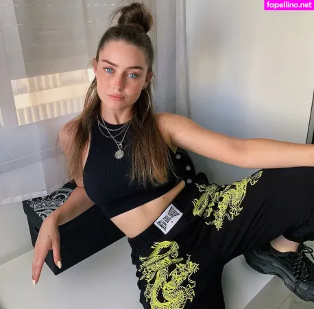 Effy Palarya OnlyFans Thumbnail #DPJsOtfaro