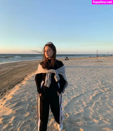 Effy Palarya OnlyFans Thumbnail #GGHzaSYzij