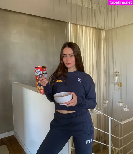 Effy Palarya OnlyFans Thumbnail #bZG7JwNnnT