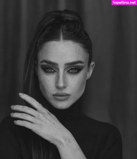 Effy Palarya OnlyFans Thumbnail #z6hXXw7FKs