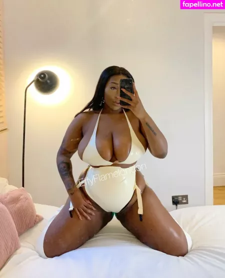 Effyflamelondon OnlyFans Thumbnail #HmwHN0PZJL